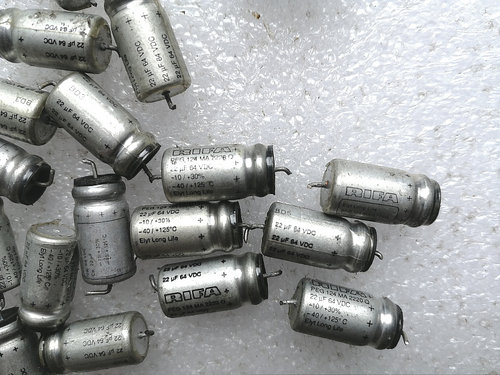 RIFA 拆机瑞典力发 PEG124系列 63V 64V 22UF 轴向电解电容 短脚