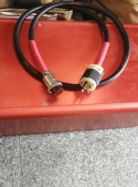 美国进口隔离变压器功率4320W 220V转220V 由2个牛并联用 带机箱