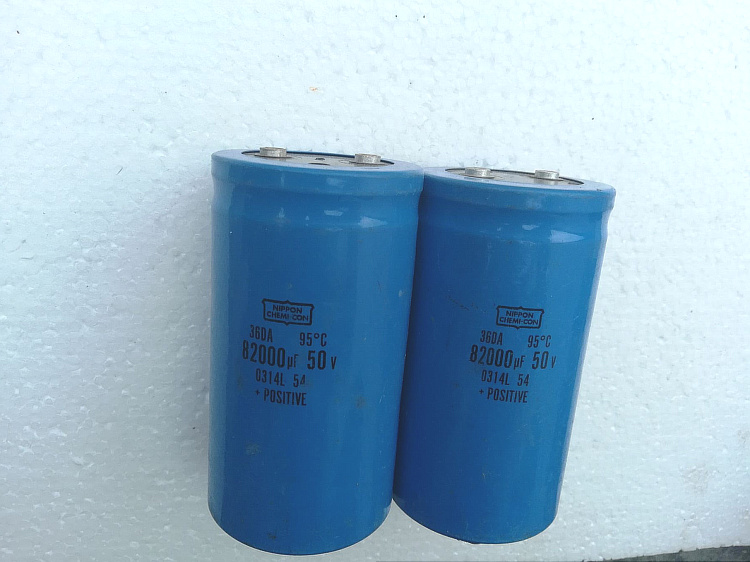 原壳拆机美国思碧 SPRAGUE 36DA系列 50v 82000uf 螺丝脚电容