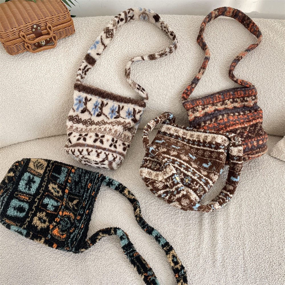 有趣琳 51221 韩版ins秋冬毛绒新款大容量女水桶包通勤风单肩斜挎,箱包皮具/热销女包/男包,水桶包,淘宝优惠券,粉丝福利购,淘宝优惠卷