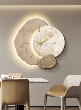 石来运转餐厅钟表挂钟客厅现代简约2025新款高档静音家用时钟挂墙