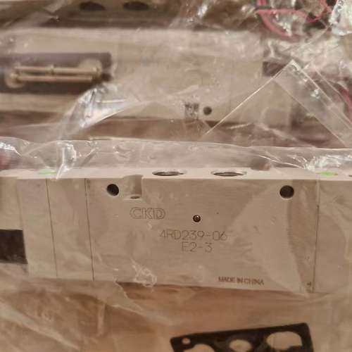 CKD现货秒发电磁阀4RD239-06-E2-3 DC24V二位五通气动阀喜开理