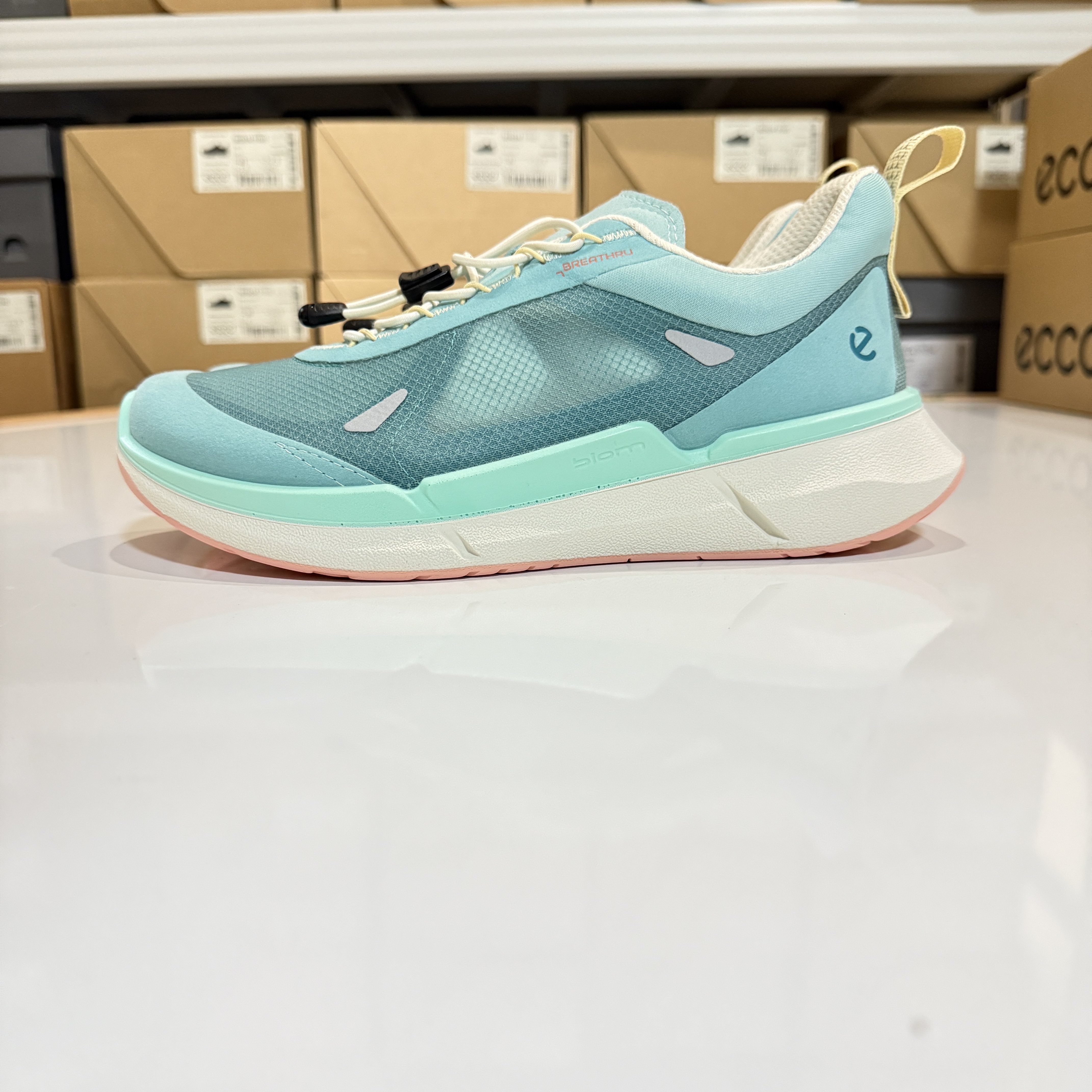 ECCO爱步女士运动休闲鞋BIOM2.2超轻舒适轻薄单网跑步鞋830873