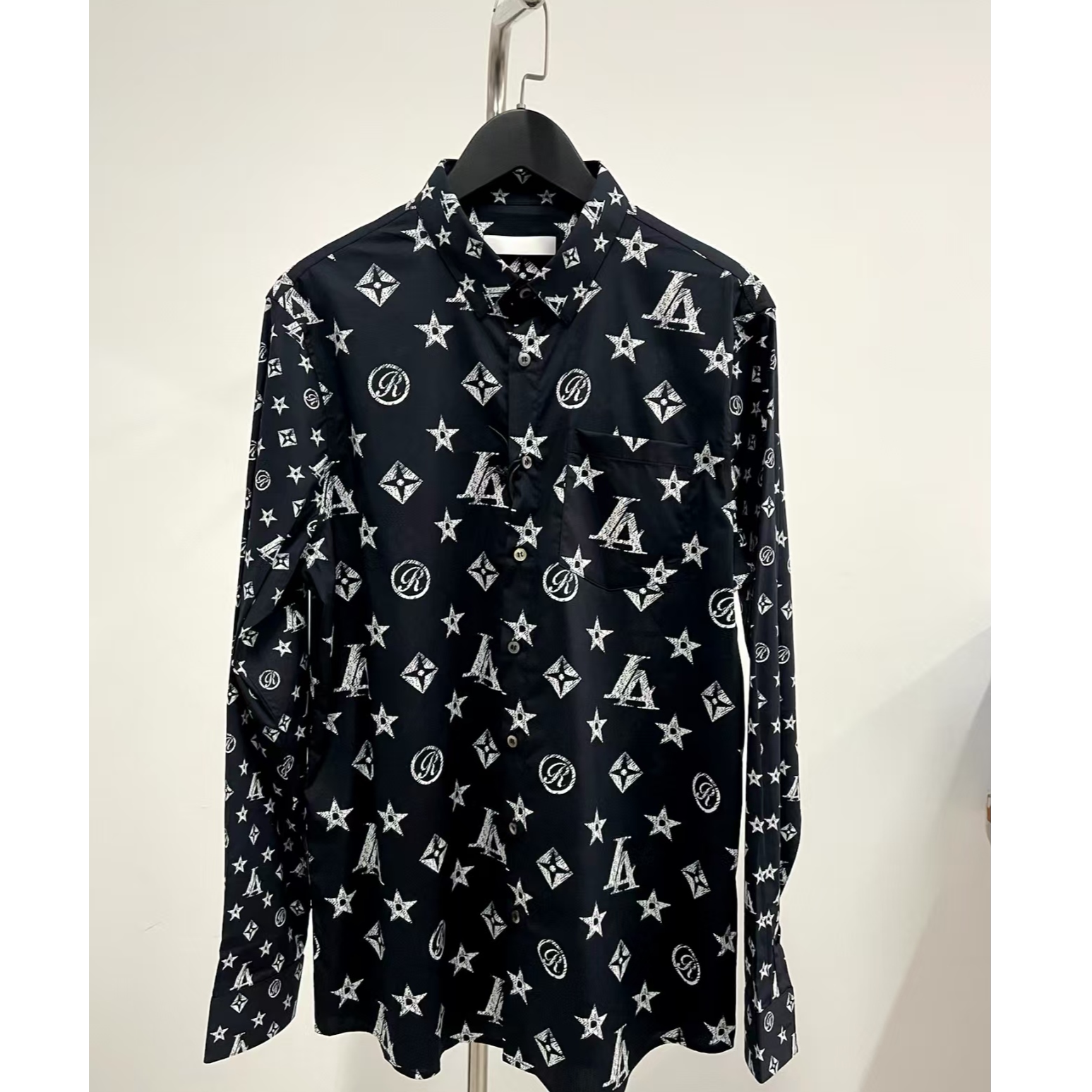 卡拉gu吉诺高端cs014男士轻奢字母满印黑色衬衫
