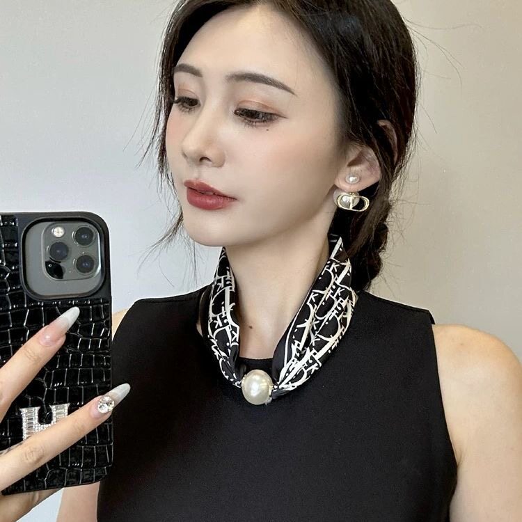 韩版新款磁吸扣小丝巾女春夏长条护颈锁骨装饰吊坠领巾多功能围巾