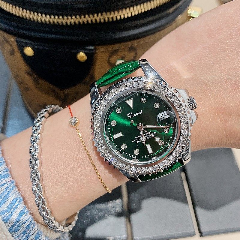蒂米妮新款绿色皮表带镶钻女士日历手表气质潮流时尚银色小绿表