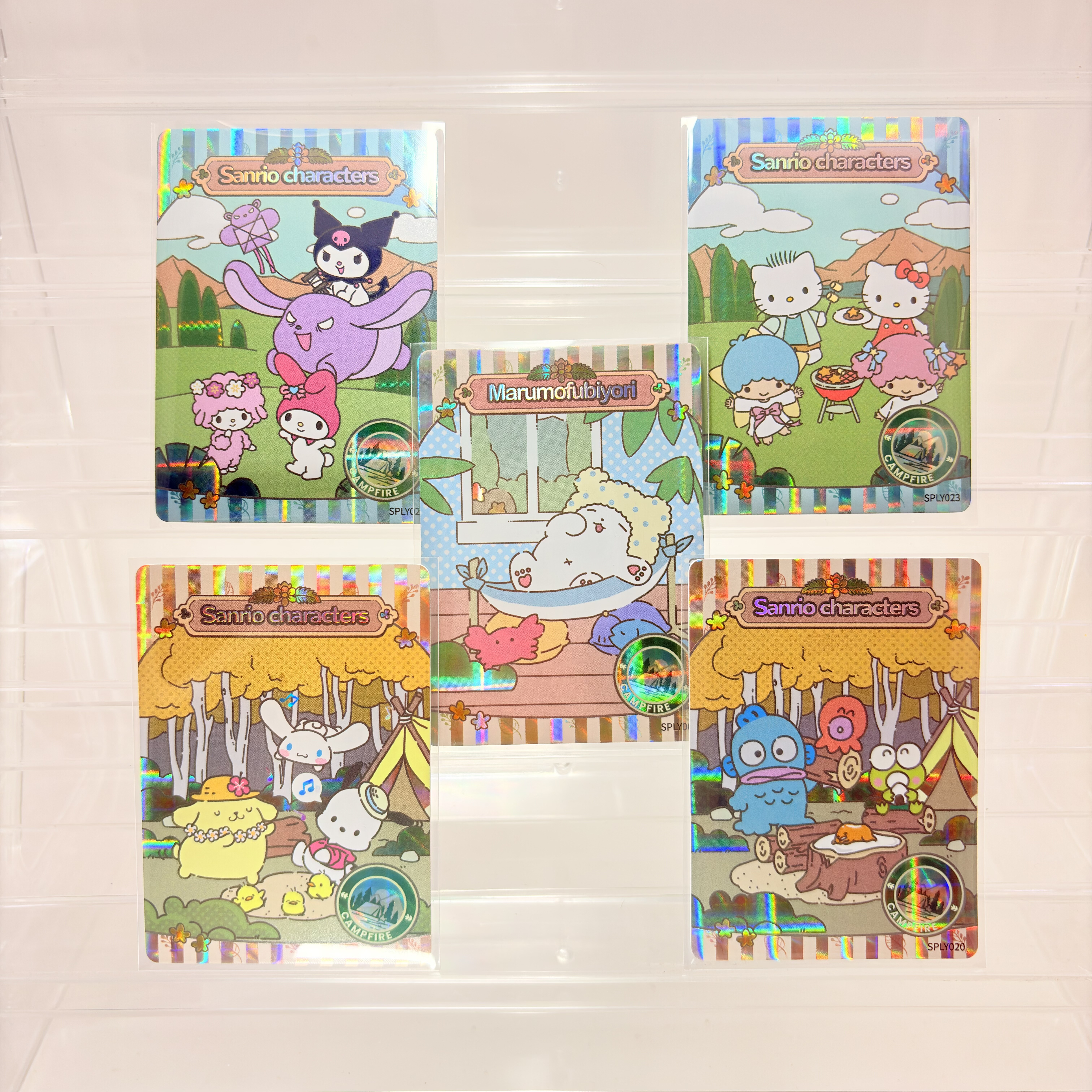 万画云游三丽鸥家族明星派对卡牌收藏卡露营派对卡