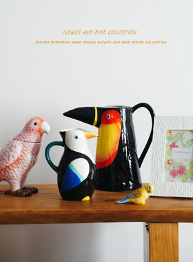 孤品手绘热带雨林陶瓷花鸟摆件
