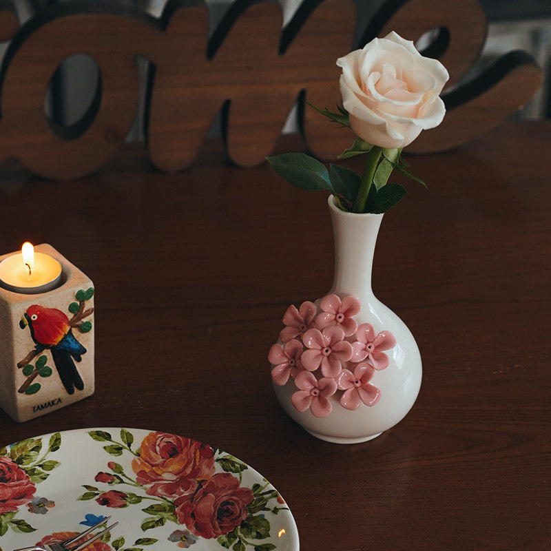 一枝玫瑰的浪漫 出口欧式手捏花朵粉色陶瓷餐桌小花瓶 家居装饰