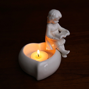出口文静的看书女孩造型爱心陶瓷烛台 浪漫烛光晚餐餐桌蜡台 礼物