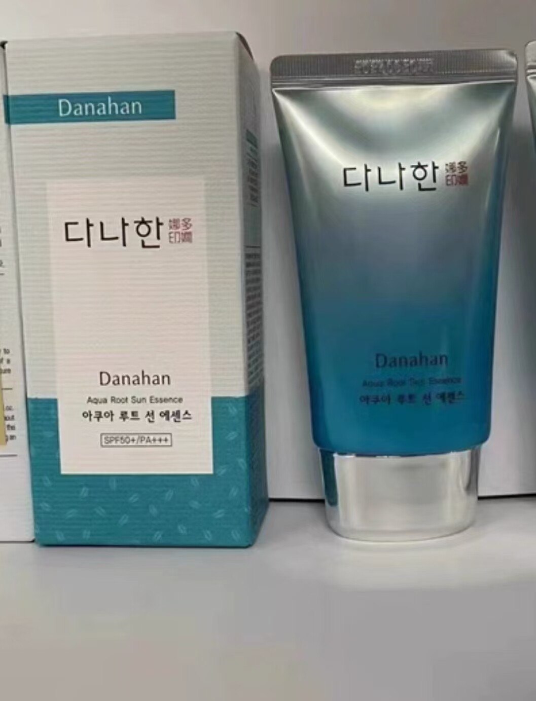 韩国原装多娜娴水凝清润保湿精华防晒霜SPF50+++60m l