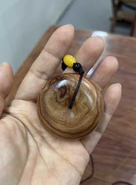 海南黄花梨平安扣吊坠海黄糠梨把件老料鬼脸对眼红木项链文玩男女