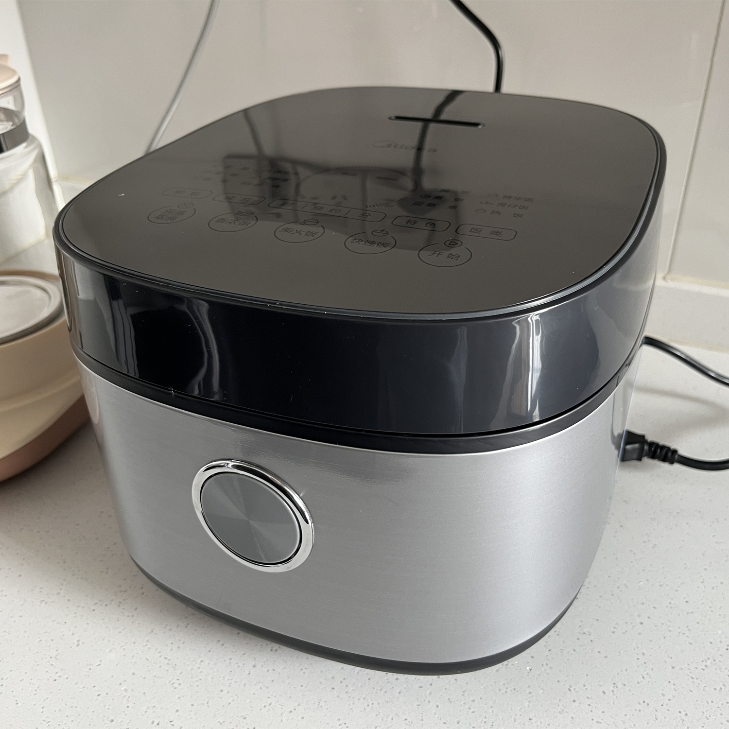 美的4L升电饭煲1到6人