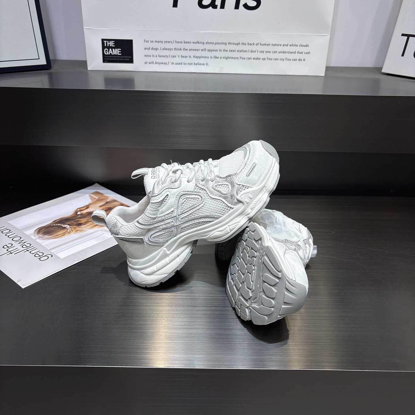 老爹鞋女真皮透气厚底旅游鞋2026新款时尚百搭增高系带软底运动鞋