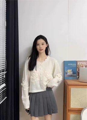 重工刺绣钩花白色马海毛毛衣女早春薄款慵懒风减龄针织开衫