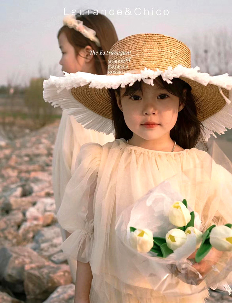 韩国春夏新品 儿童白色边大帽檐度假防晒遮阳草帽宝宝沙滩平顶帽