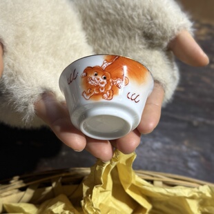 原装80年代釉上彩矾红狮子手绘潮汕功夫茶狮狮如意主人杯40cc客杯