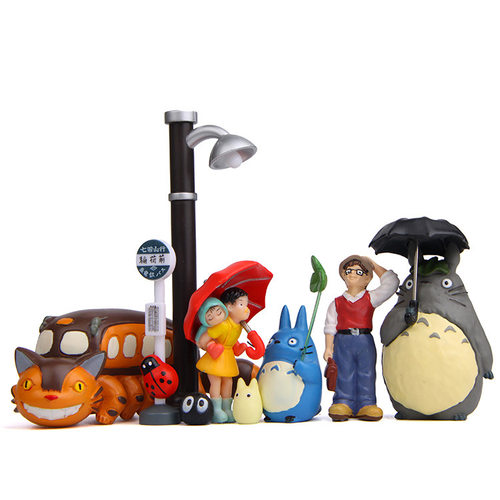 雨夜路灯公交站小梅生病龙猫造景