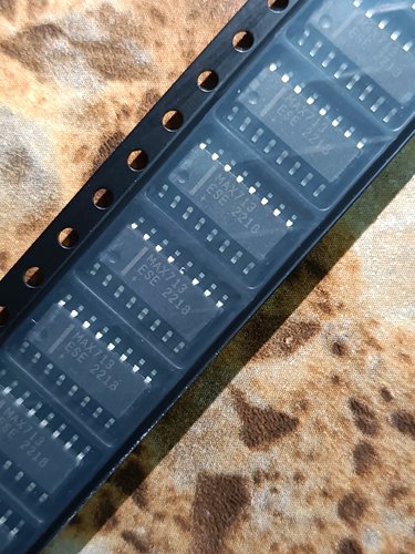 全新原装 MAX713ESE MAX713 封装SOP-16 电池电源管理芯片IC