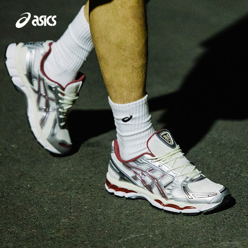 亚瑟士情侣潮流运动休闲鞋