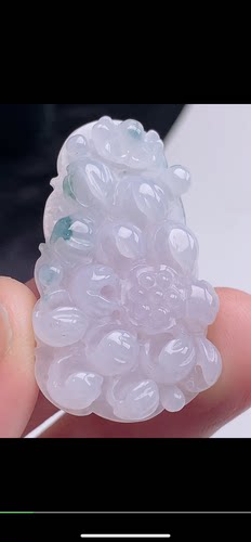 37.8-23.6-6mm,水润 莲花  吊坠，天然翡翠A货adq6107-9