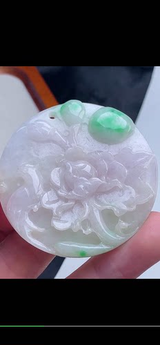 54.5-6.7mm,水润  飘绿巧雕鸟语花香吊坠天然翡翠A货aaa68.2十三