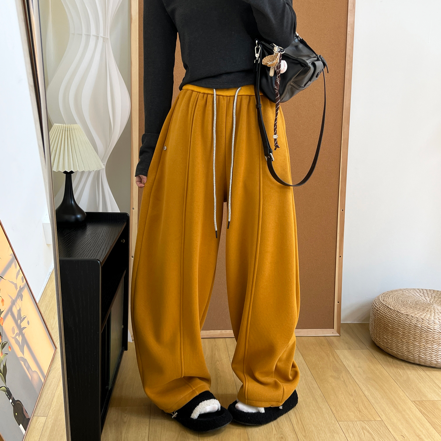 慵懒风加厚保暖奥粒绒弯刀卫裤冬季宽松阔腿束脚两穿拖地香蕉裤女