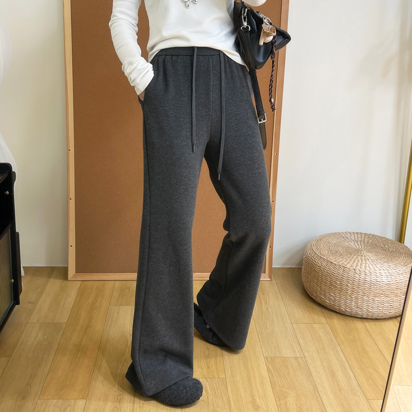 巨显腿细！高腰显瘦微喇裤女冬季修身长裤加绒加厚窄版毛呢裤子