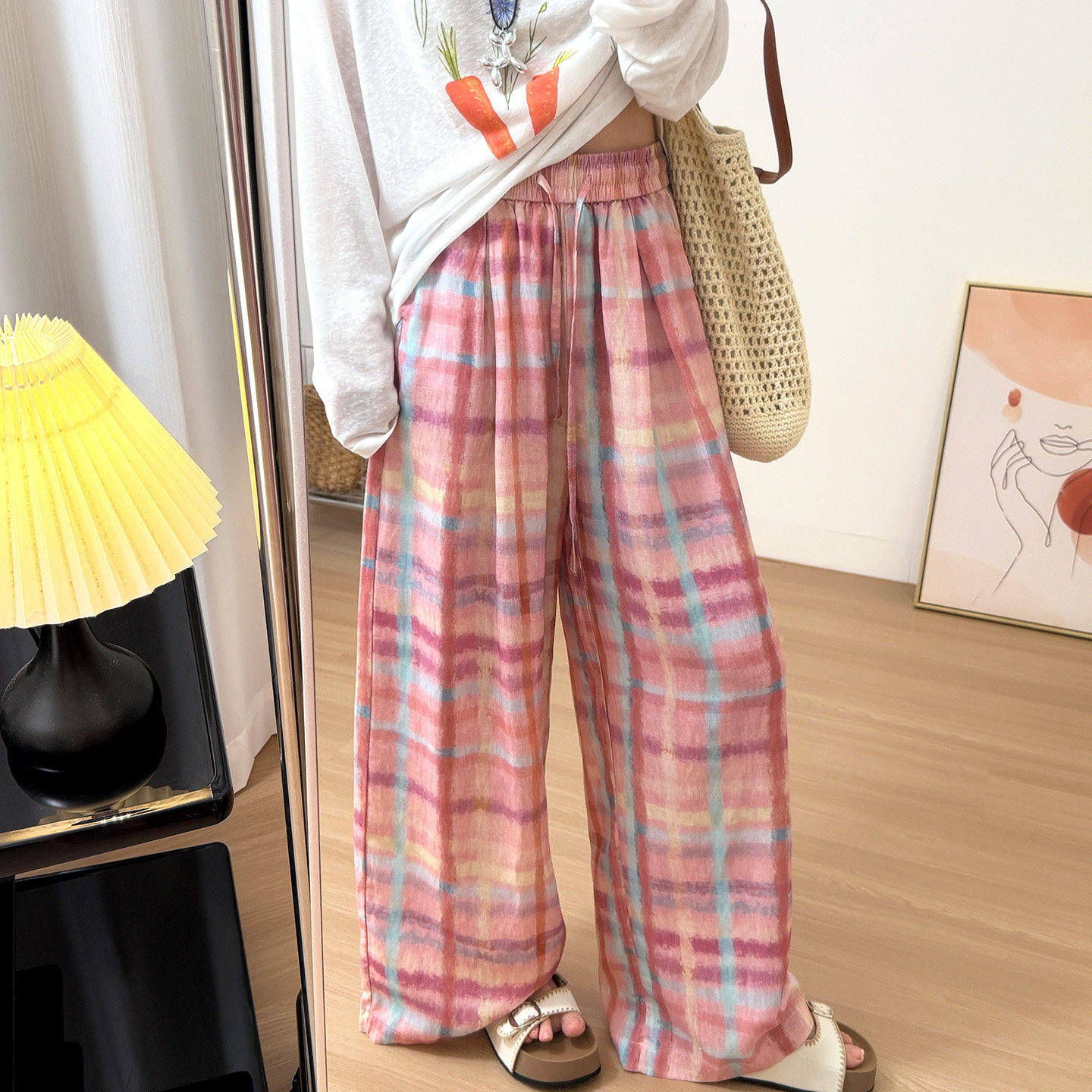 粉色彩虹格子亚麻裤女2026夏季新款轻薄透气松紧腰阔腿休闲拖地裤 - 实物图