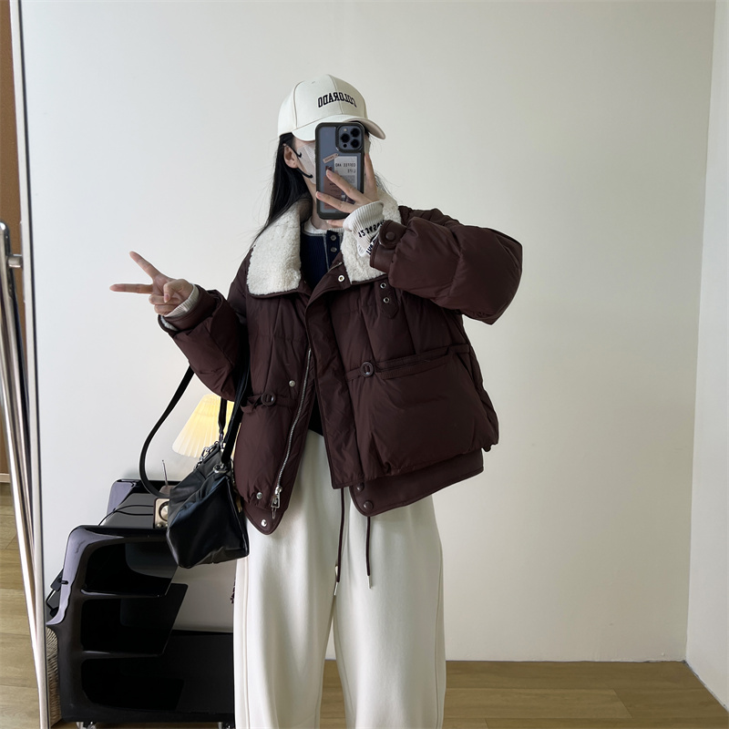 羊羔毛拼接翻领羽绒服女冬季新款设计感下摆抽绳90白鸭绒短款外套