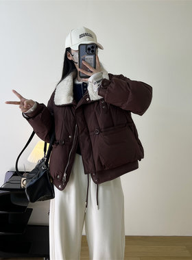 羊羔毛拼接翻领羽绒服女冬季新款设计感下摆抽绳90白鸭绒短款外套
