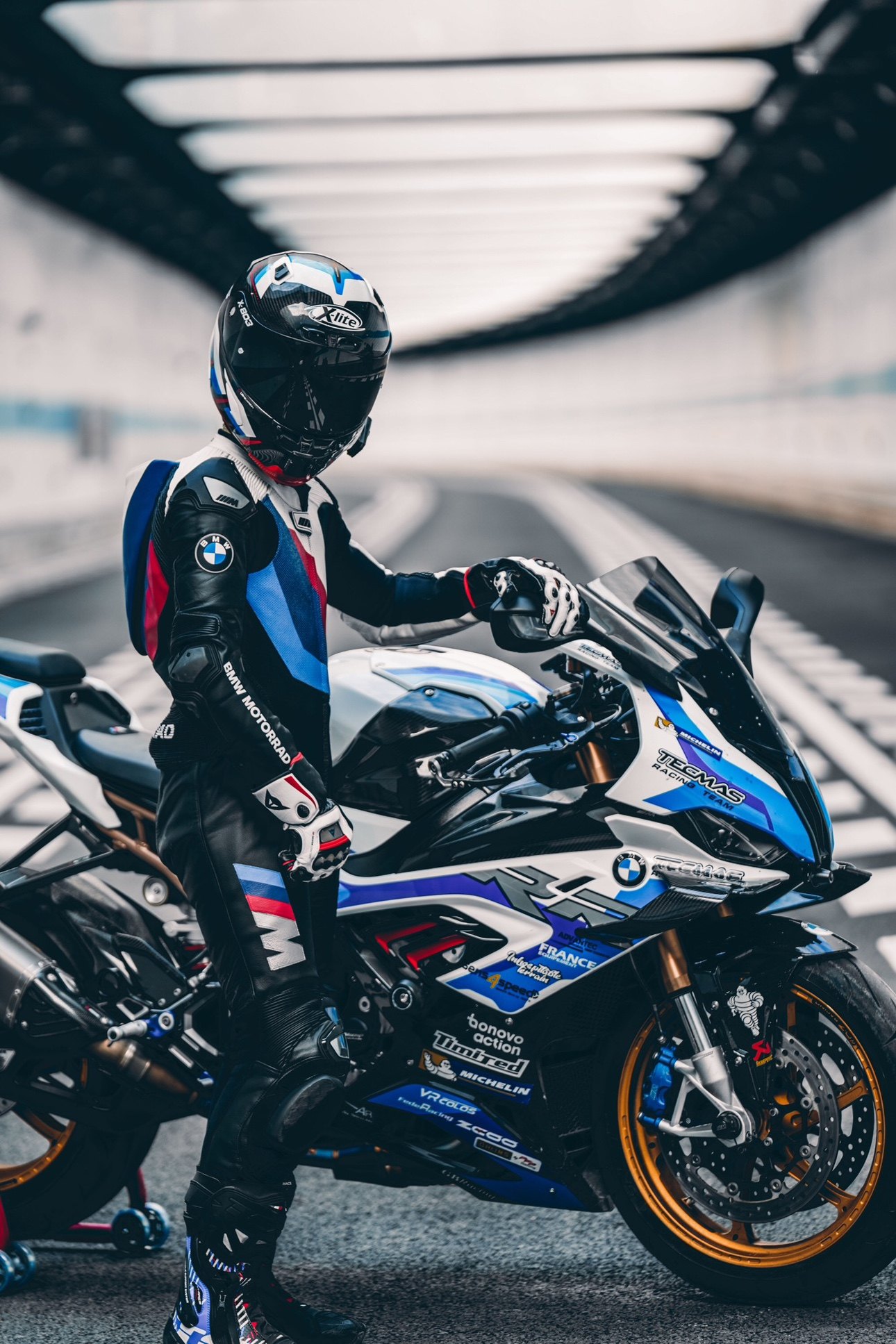宝马连体赛车服BMW机车皮衣摩托非a星丹尼斯赛道压弯骑行量身定做