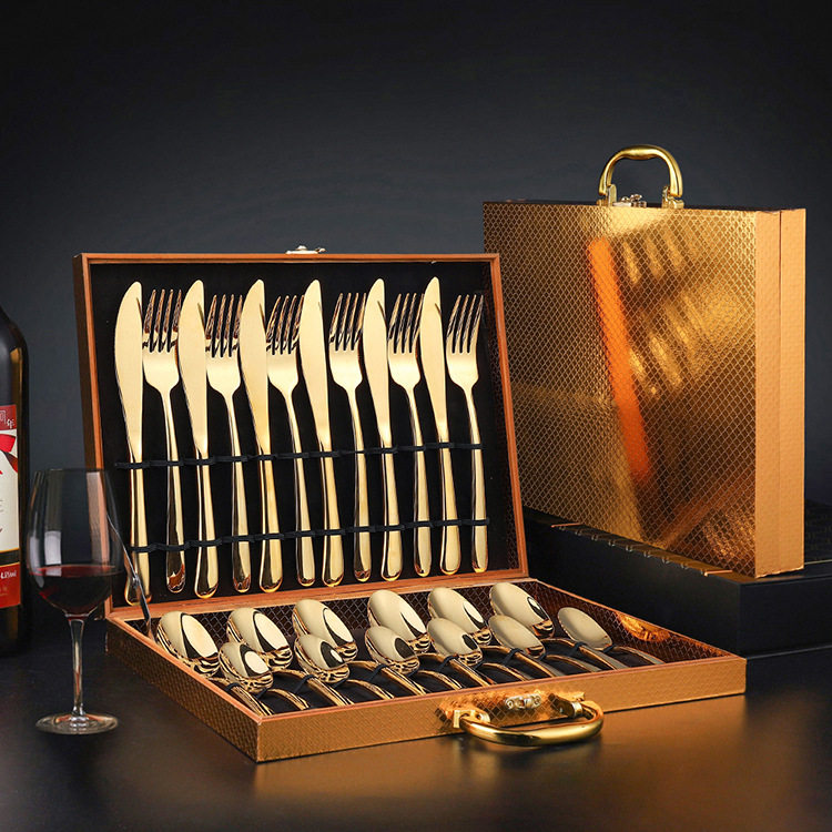 304不锈钢餐具套装家用西餐刀叉勺4件套食品级防锈耐用免费刻字