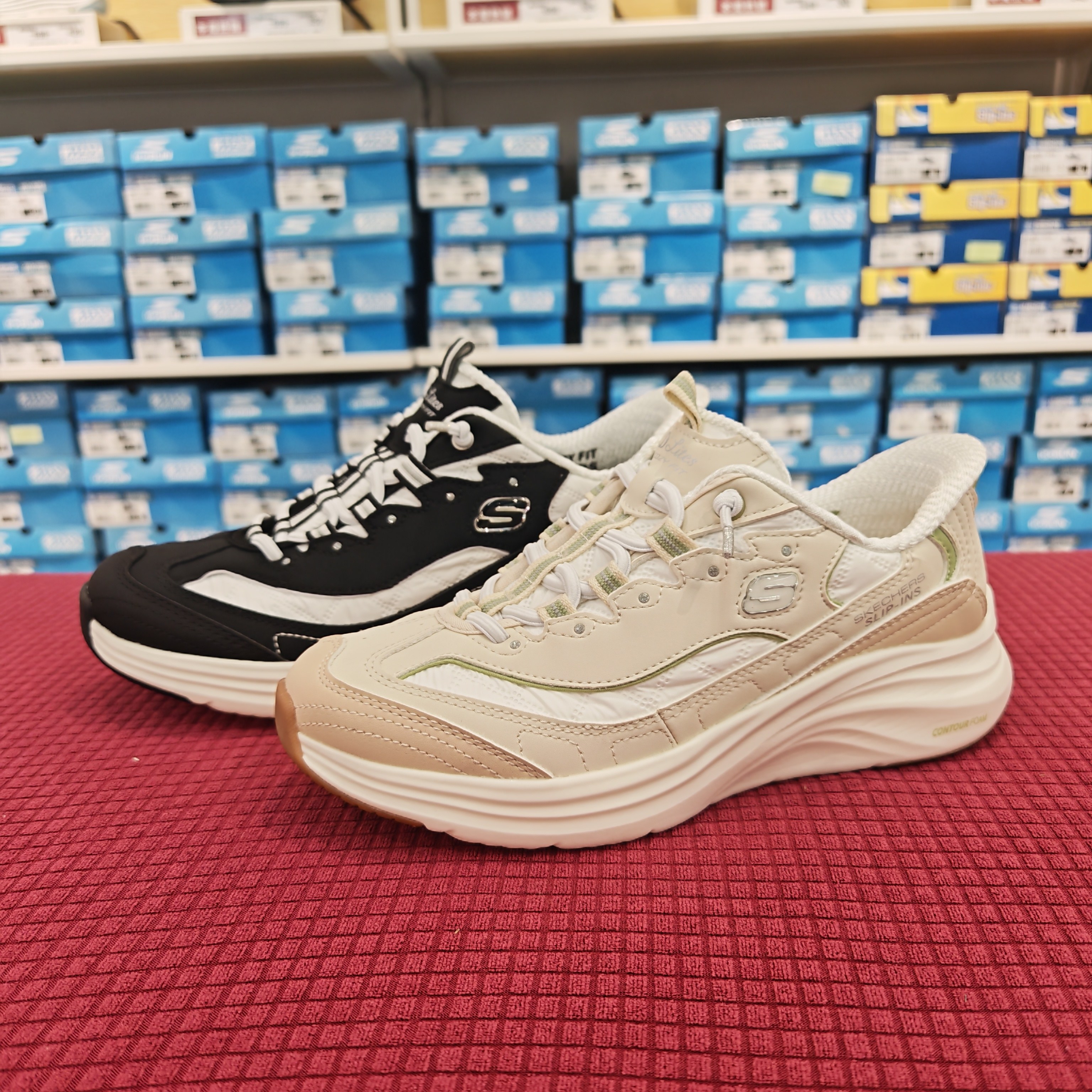 休闲运动鞋新款轻质吸震跑步鞋