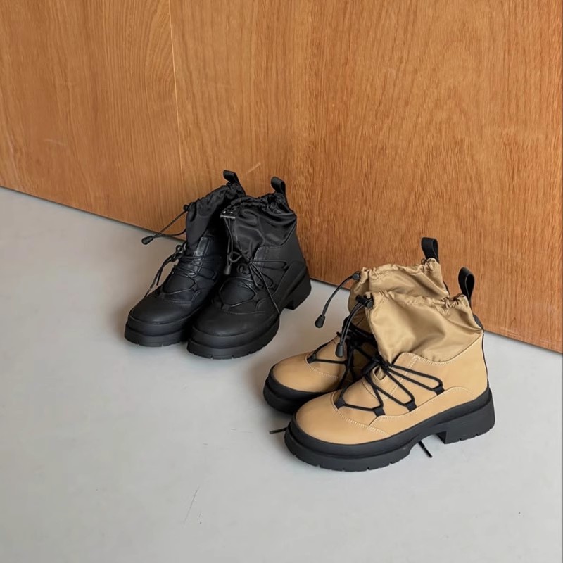 黑色正装通勤女靴马丁靴