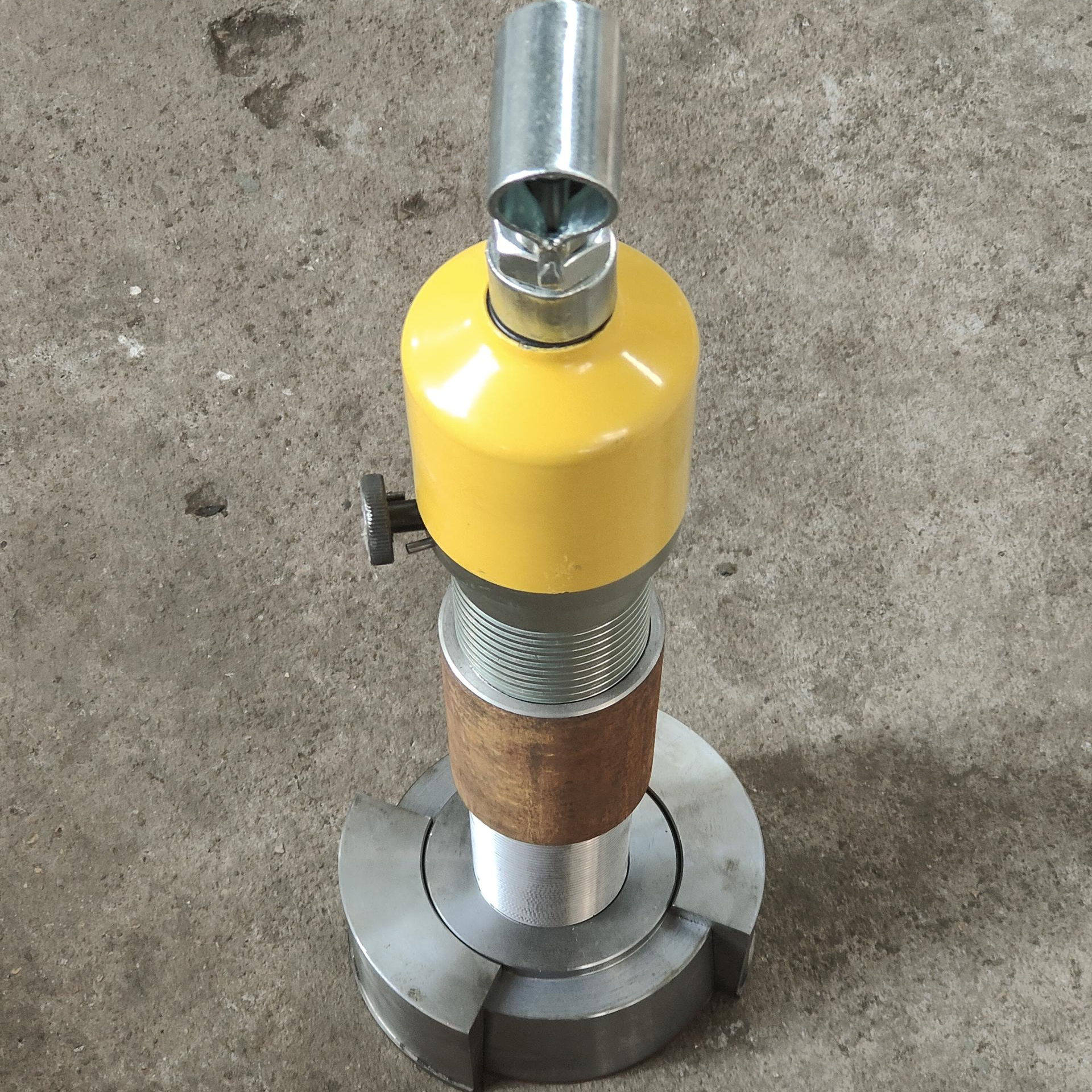 安装师傅都说好的取电机维修工具
