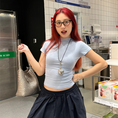 Wild Mi 小半高领修身显瘦T恤女2025夏季紧身正肩短袖ins辣妹上衣
