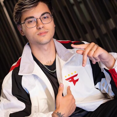 FAZECLAN队服外套红白刺绣夹克