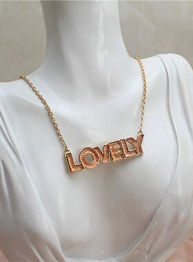 合金镀金女亮晶晶字母项链