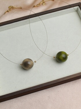 简约复古木珠蛇皮纹圆球项链小众设计高级感时尚百搭ins风锁骨链