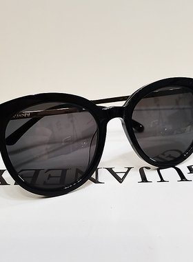 个性女式太阳眼镜优雅