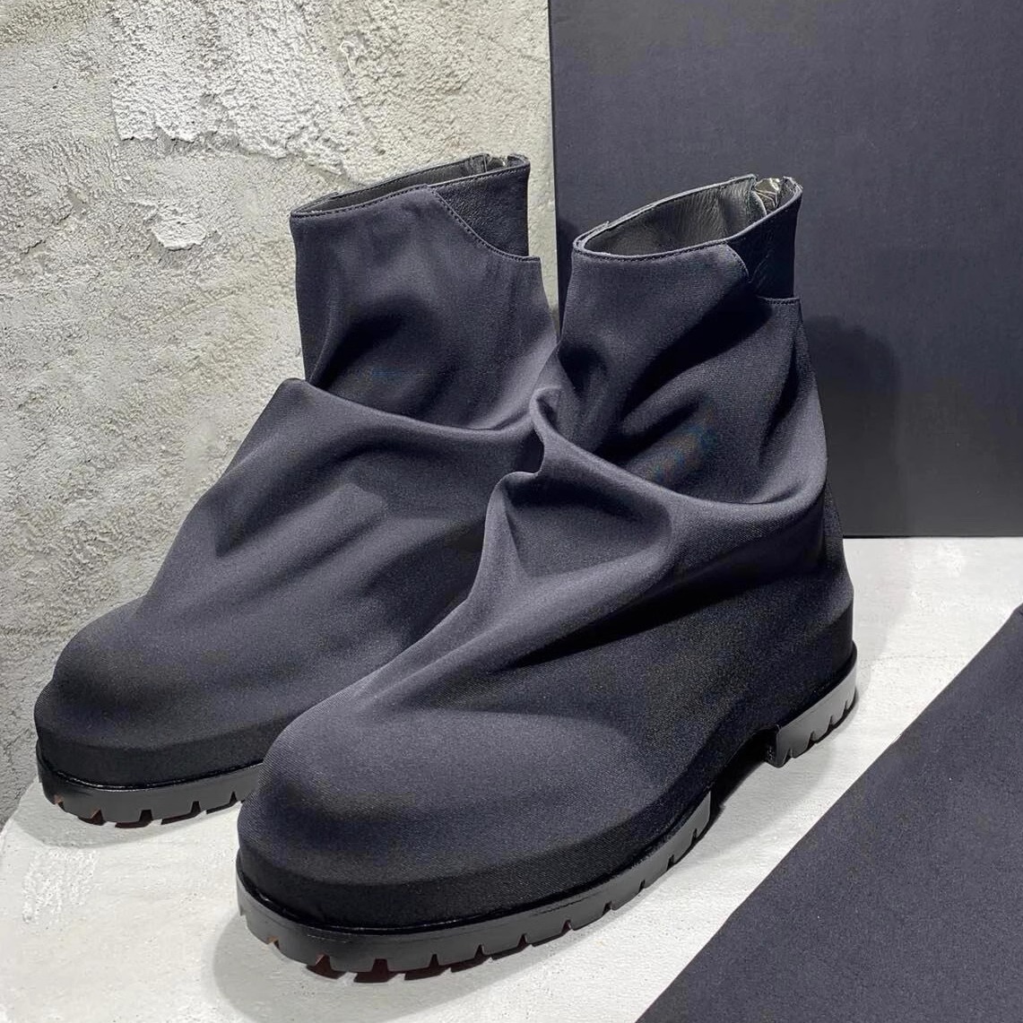 莱卡布褶皱复古马丁靴424机车靴