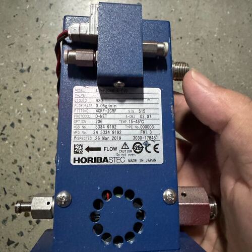 议价日本HORIBA STEC质量计 LF-F204M-