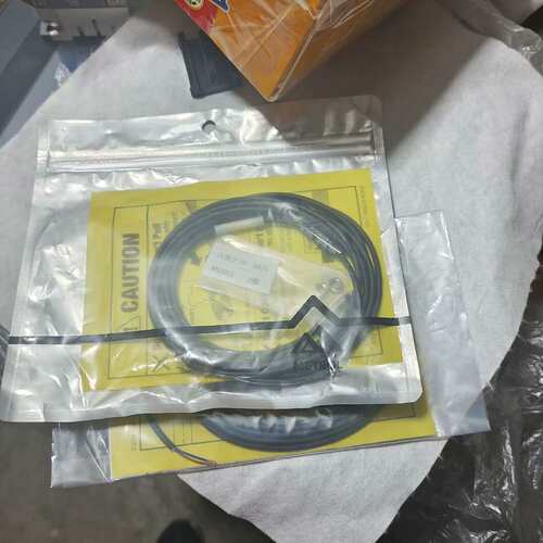 议价日本METROL美德龙传感器PTP5M3CB-L全新原装正品