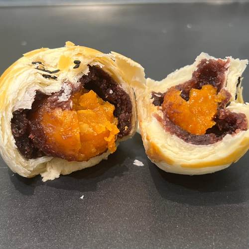 现烤手工蛋黄酥凤梨乌龙茶红豆馅