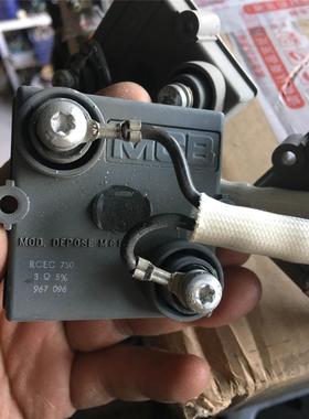 原装正品ABB变频器800系列取样保护电阻启动电阻RCEC750 3欧姆 5%