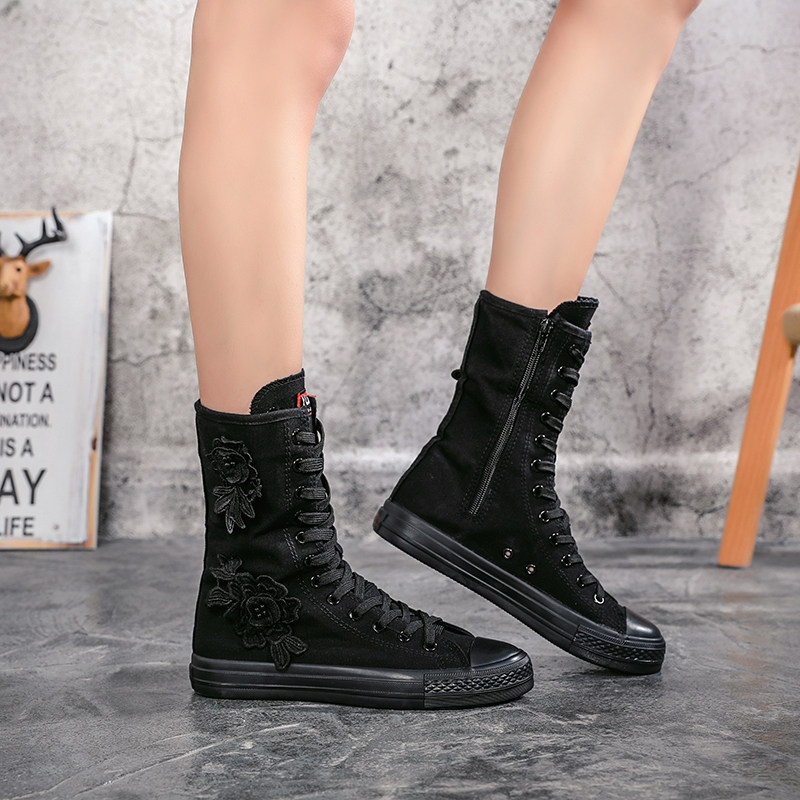 百搭大码浅色矮腰中长蕾丝女靴