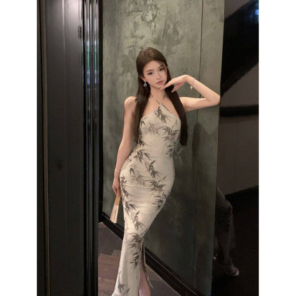 织造局清冷感复古印花挂脖连衣裙女夏季鱼尾裙修身收腰开叉裙子包