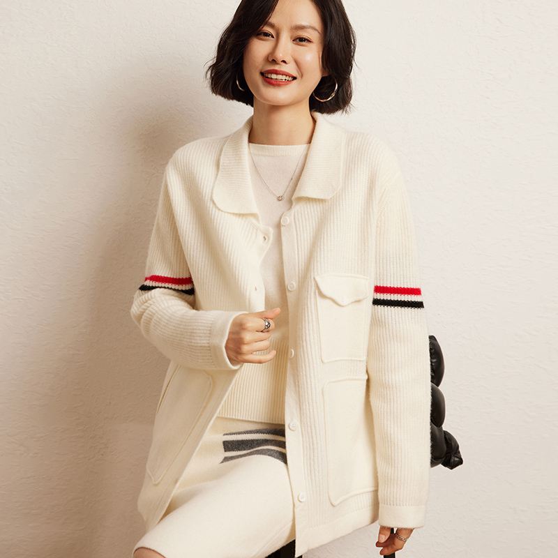 绢斯特山羊绒加厚宽松上衣外套女