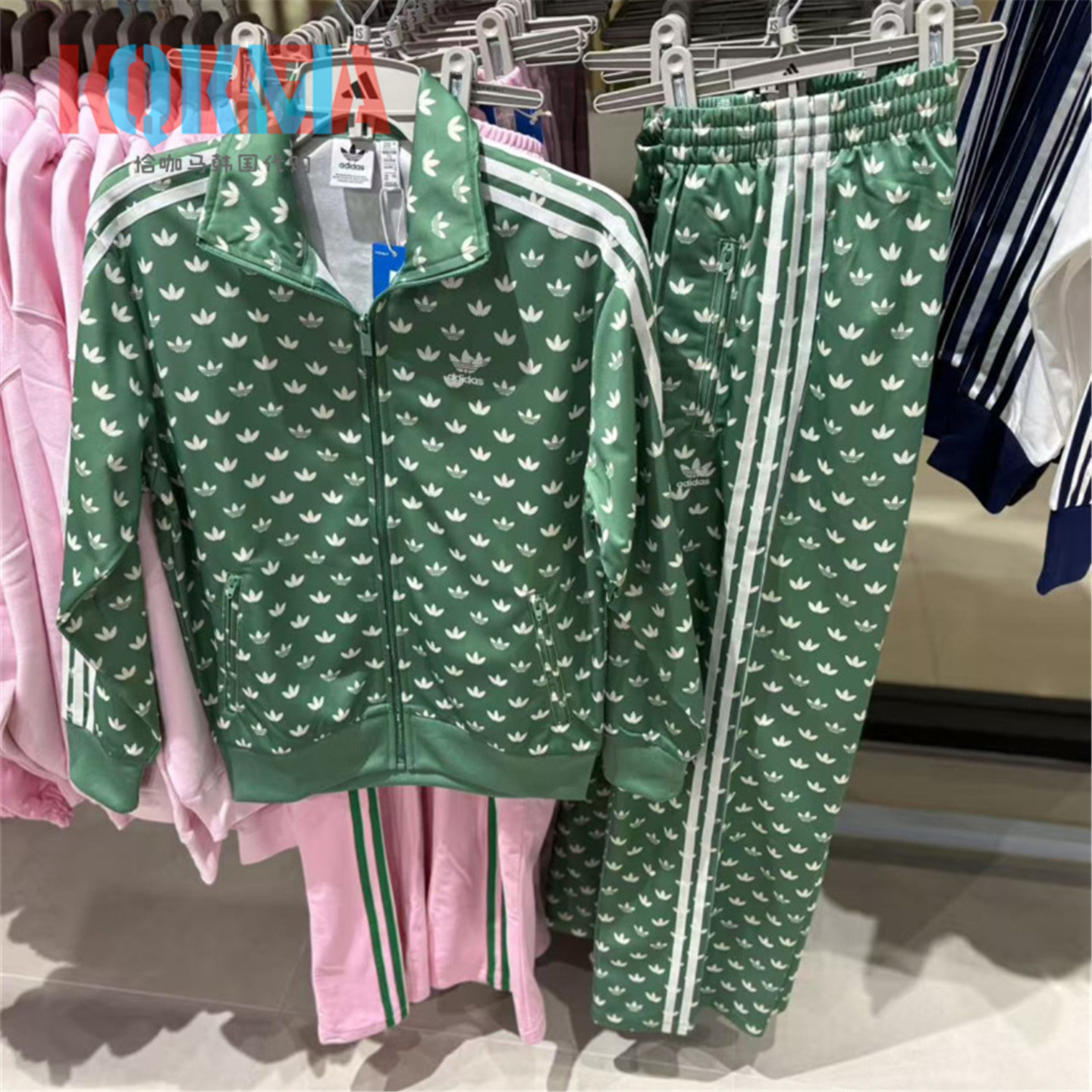 Adidas女子复古休闲运动夹克外套